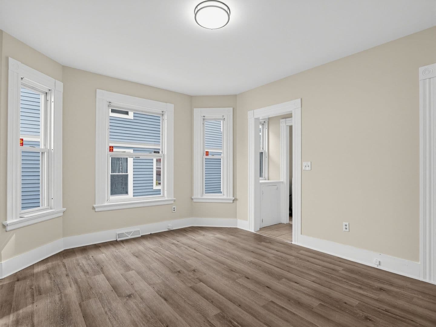 Derby Townhome: 10 Cottage St