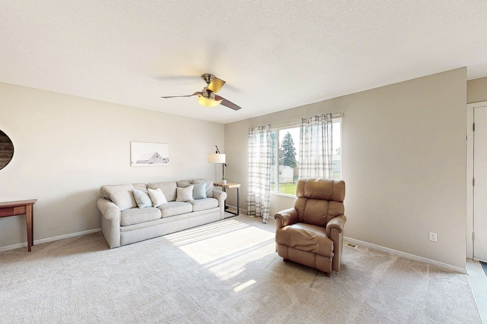 Ankeny House: 5113 Ne Ledgestone Ct