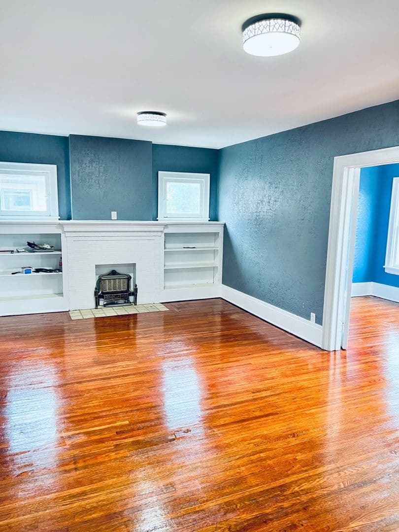 Buffalo Townhome: 313 Lasalle Ave