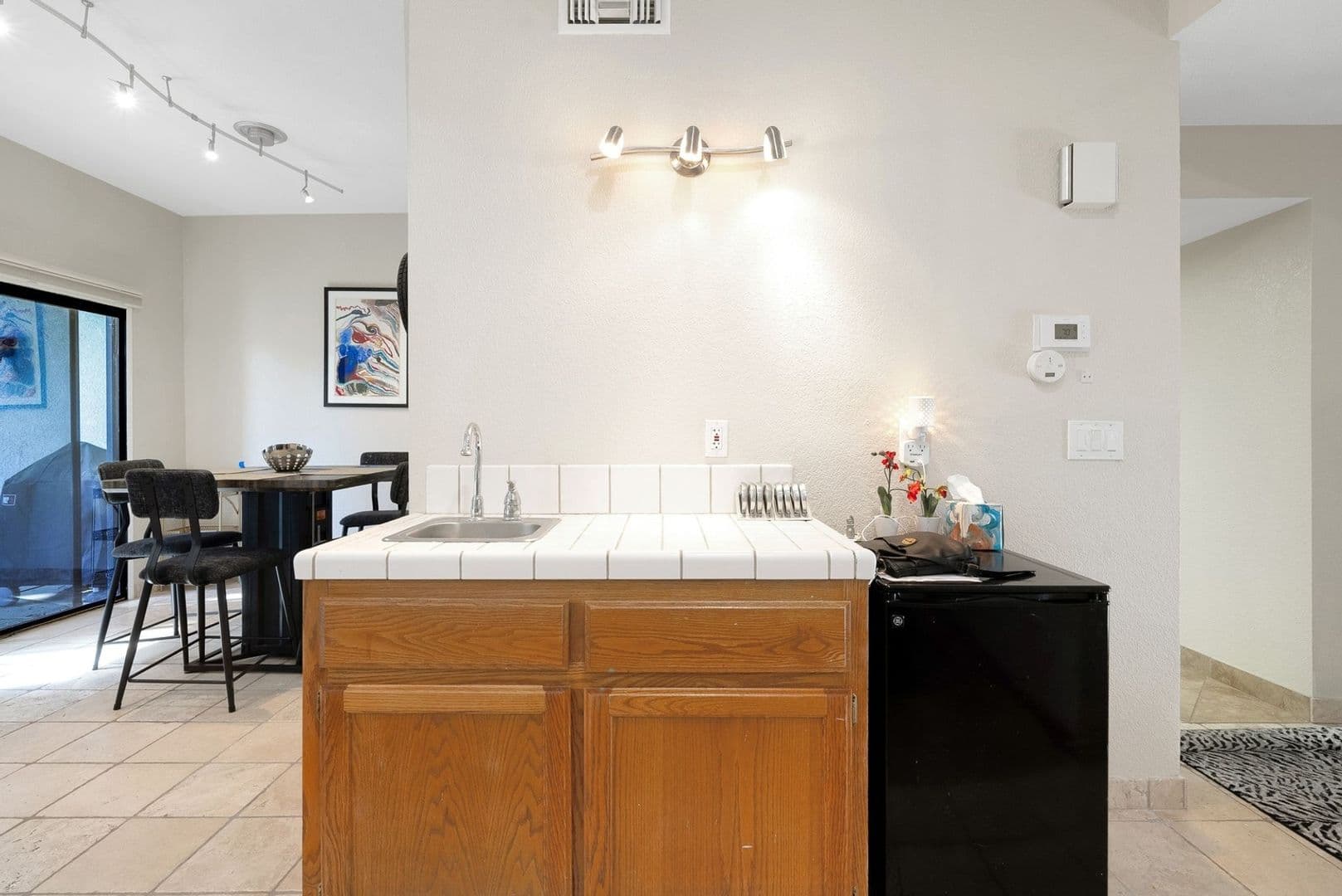 Bakersfield Townhome: 14500 Las Palmas Dr