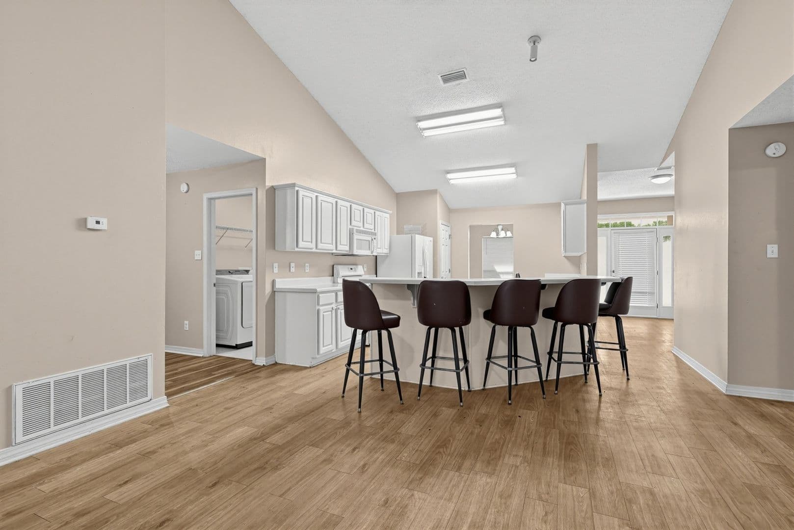 Mobile House: 1387 Hunters Ridge Dr W