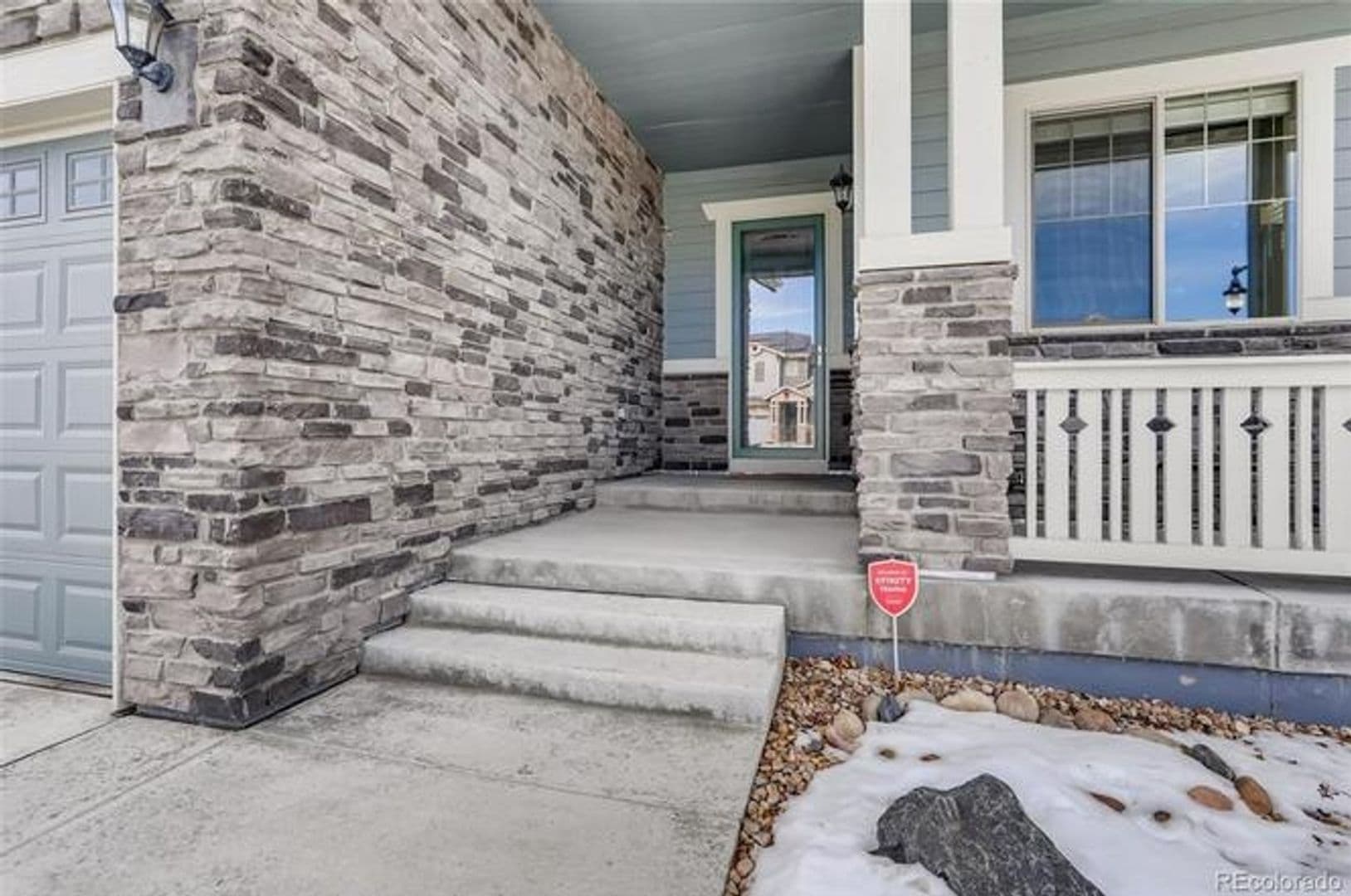 Aurora House: 26926 E Davies Pl