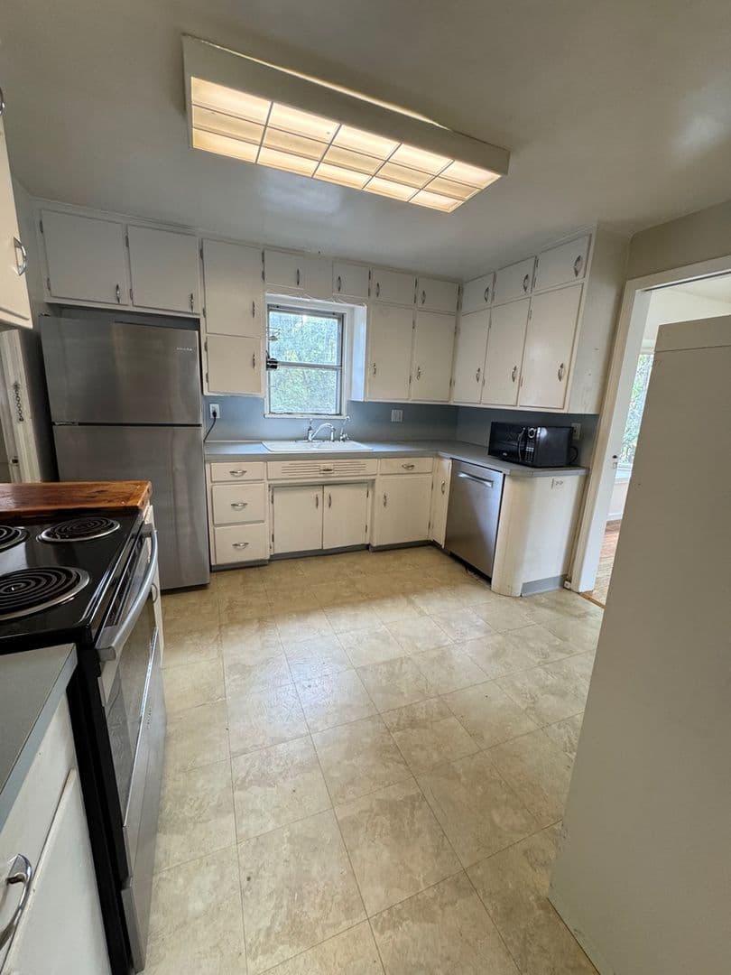 Boulder House: 2802 Cordry Ct