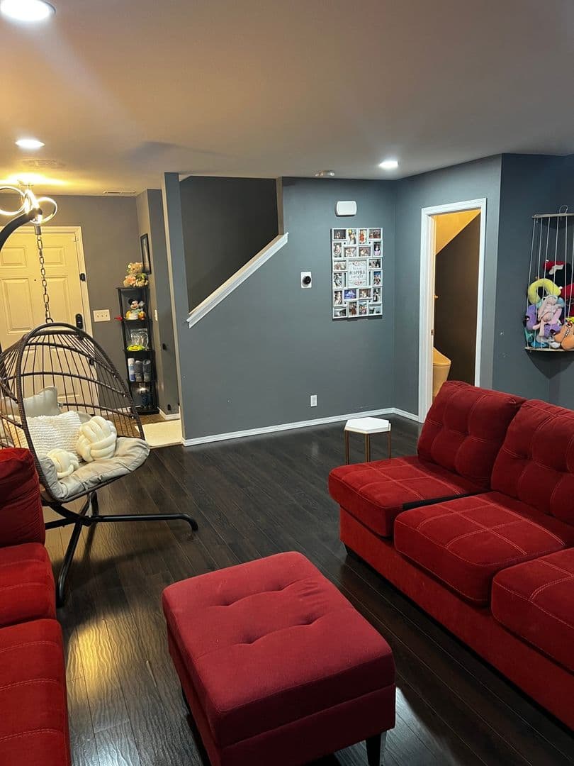 Kent House: 29088 215th Pl SE