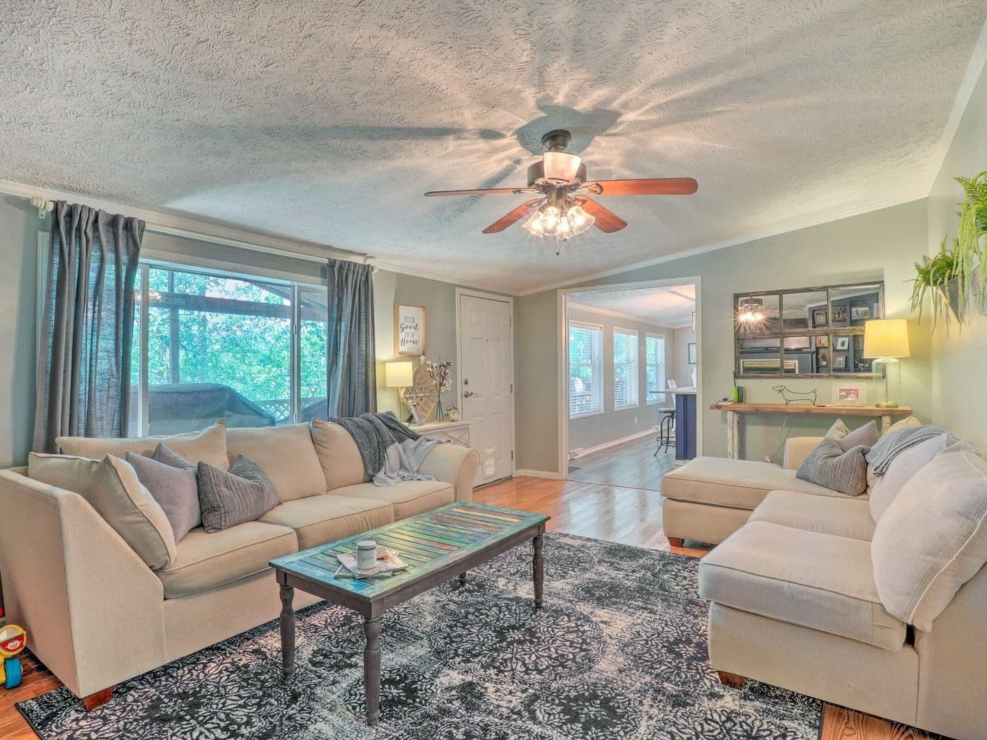 Rogers House: 10097 Jims Trl