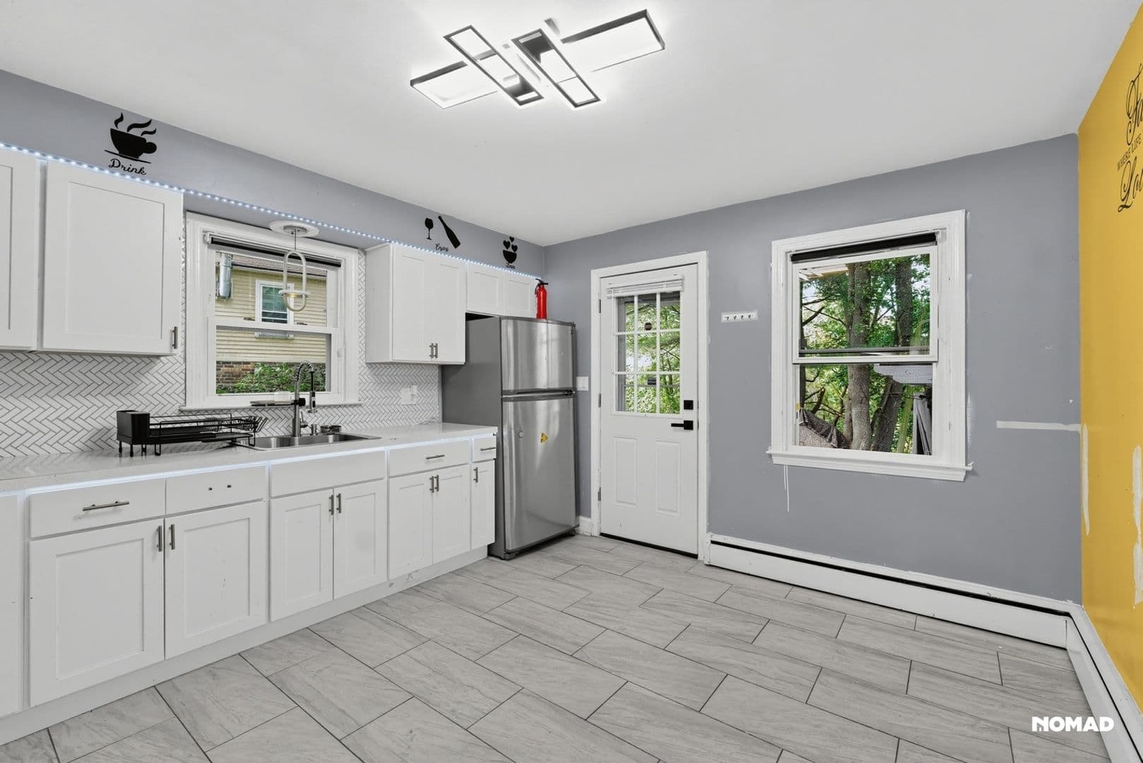 Waterbury House: 14 Fairfax St