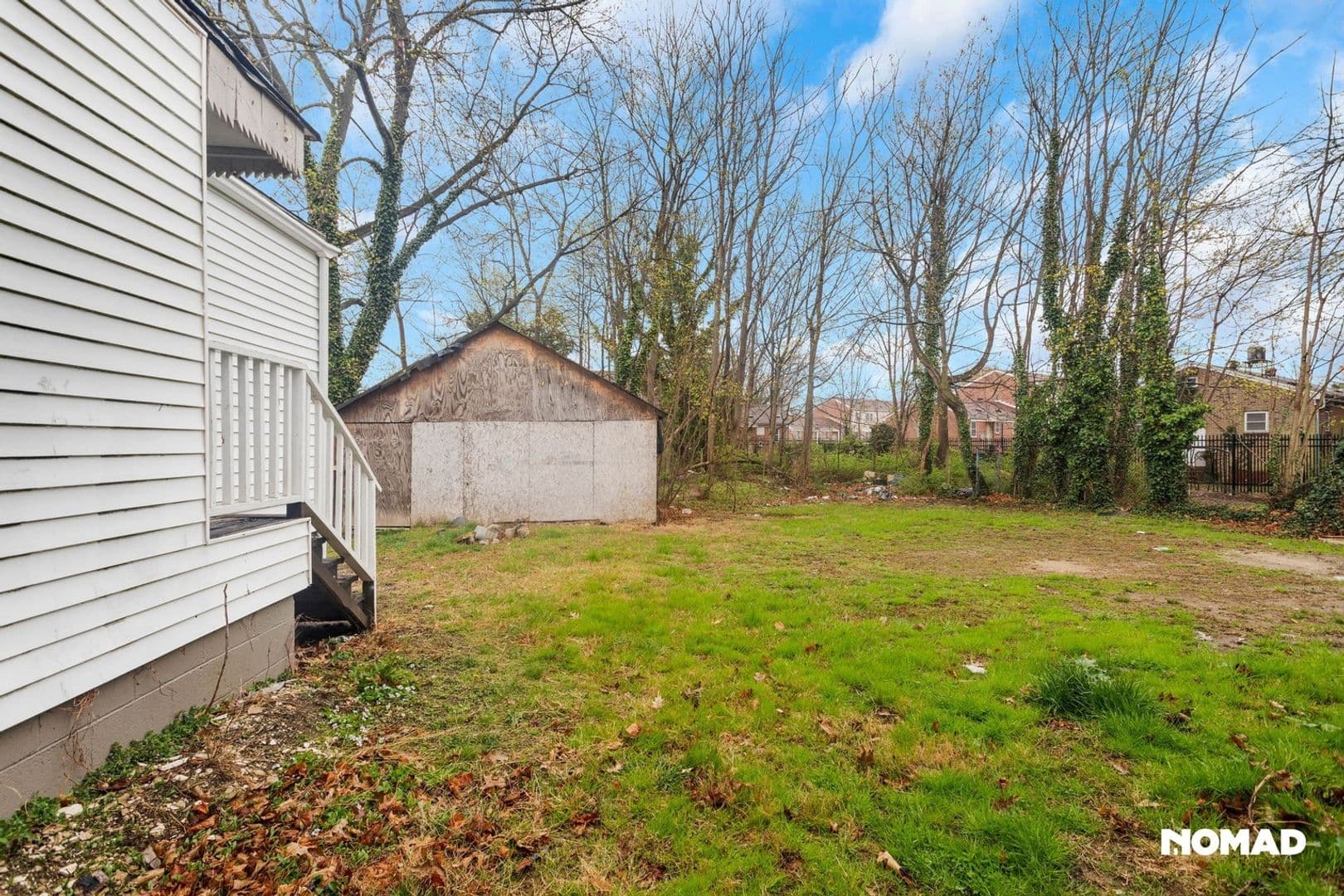 Salem Townhome: 380 E Broadway