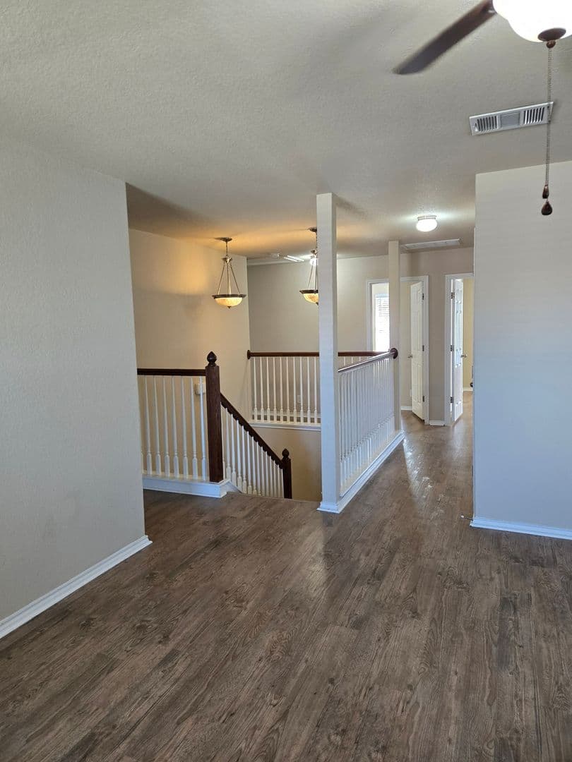 Cibolo House: 118 Arcadia Pl