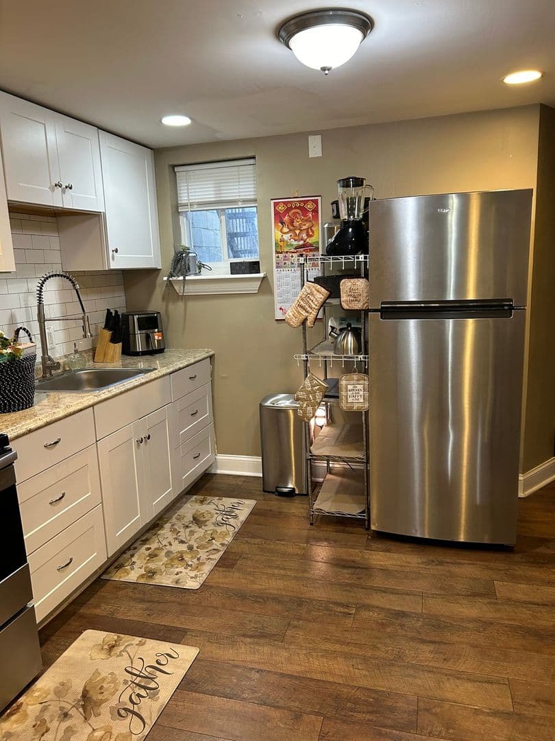 Wilimington Townhome: 1103 W 7th St