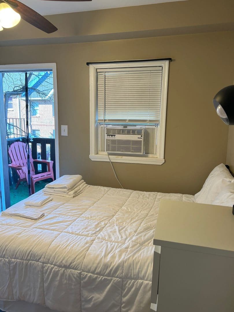 Wilimington Townhome: 1103 W 7th St