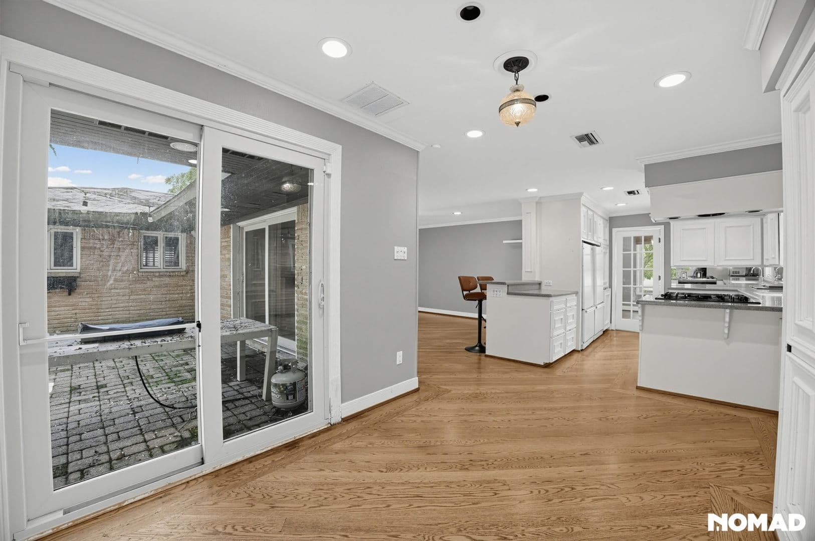 Houston House: 4726 Omeara Dr