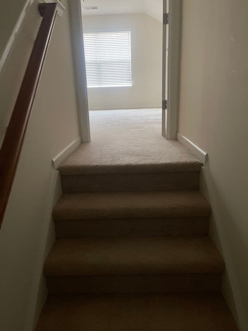 Statesville House: 117 E Heart Pine Ln
