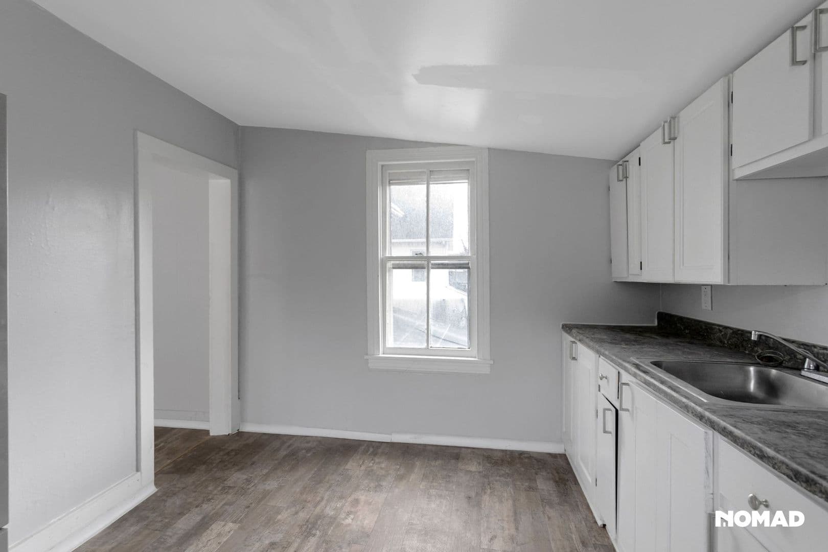 Salem Townhome: 380 E Broadway