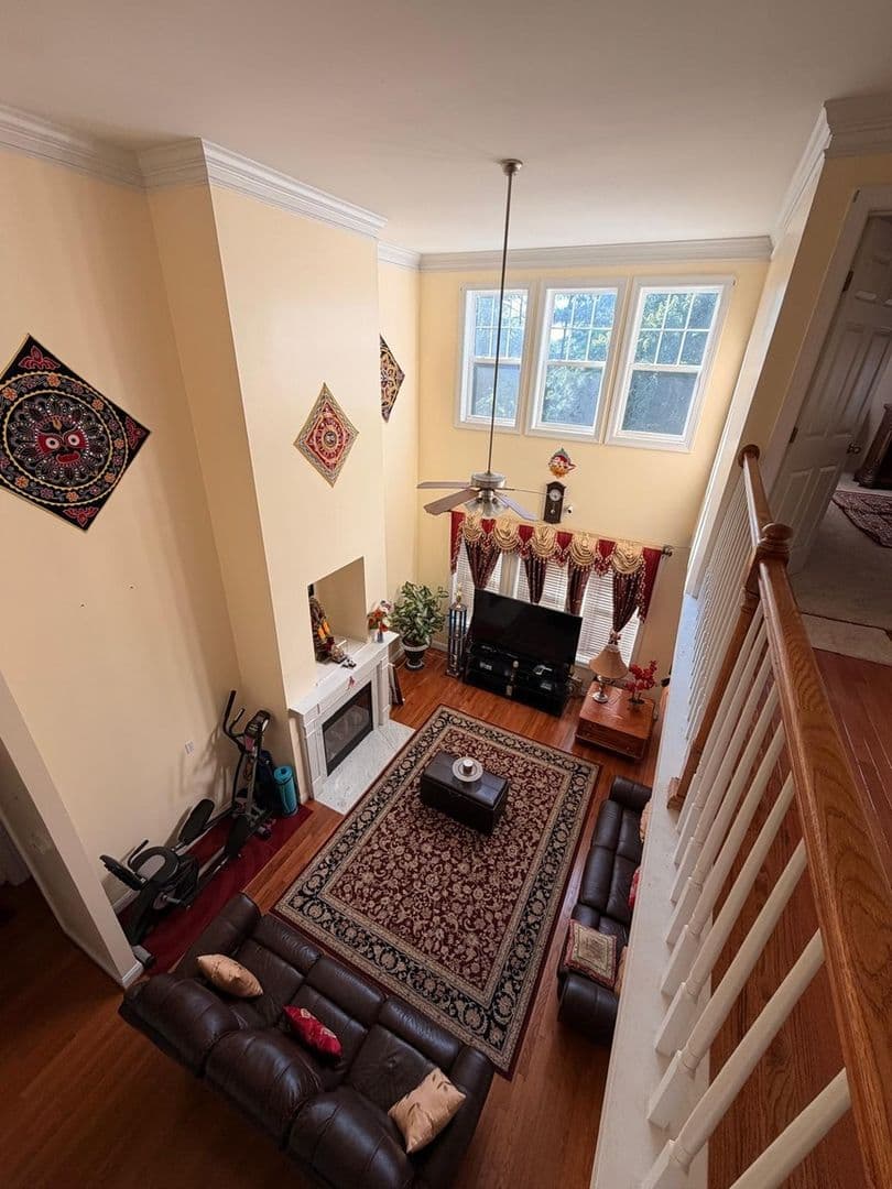 Cary House: 606 Gravel Brook Ct