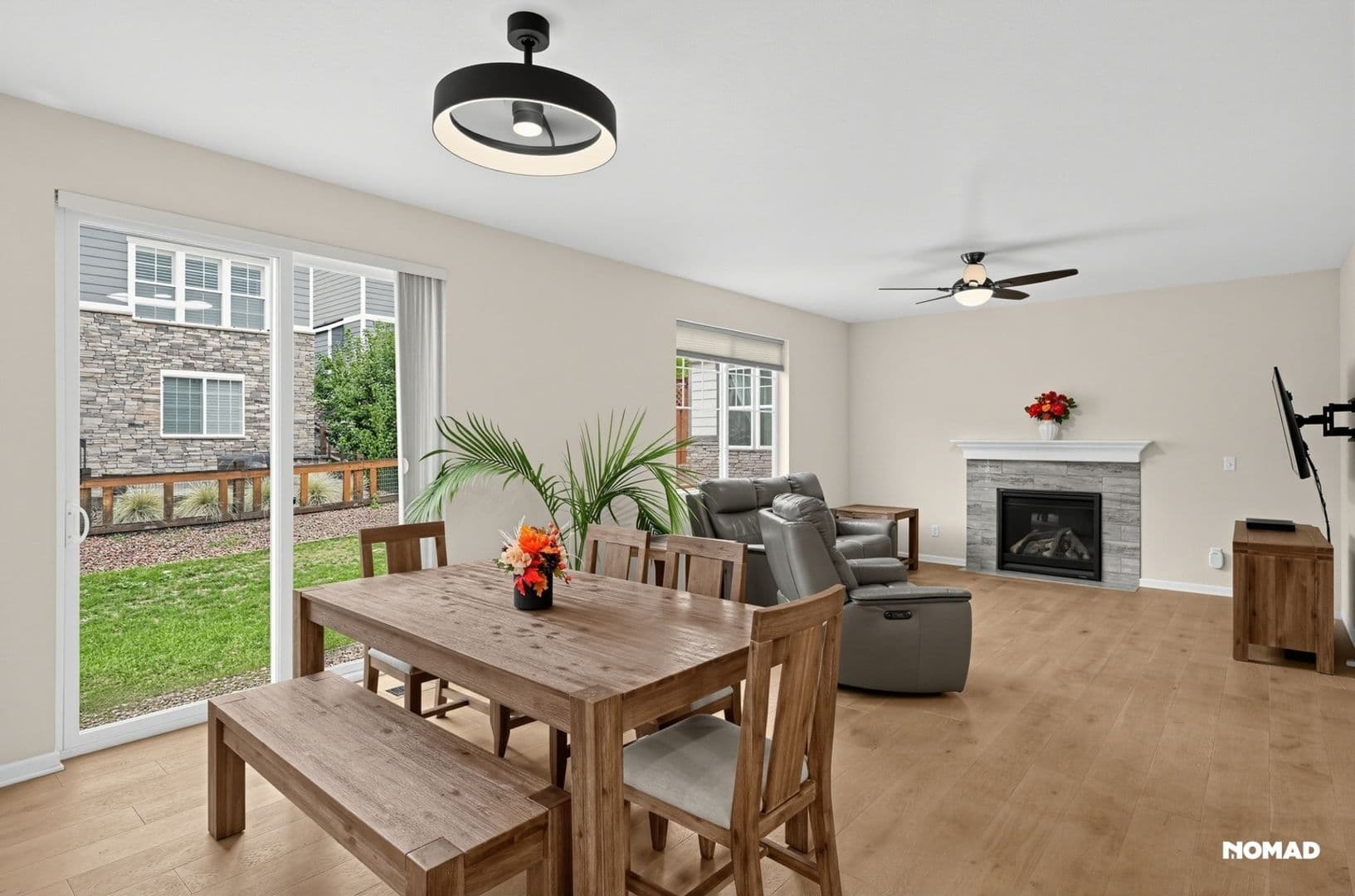 Aurora House: 7281 S Old Hammer Way