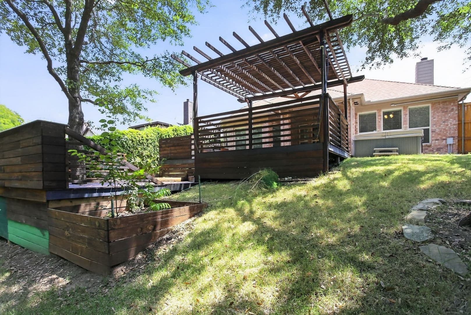 Dallas House: 6523 Prairie Flower Trl