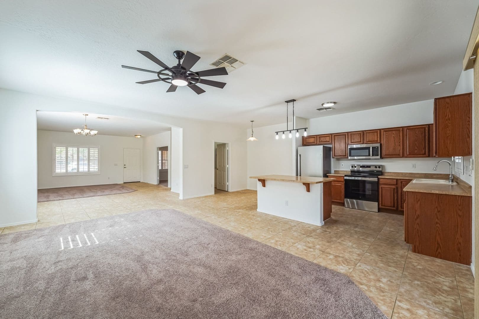Gilbert House: 1268 E Birdland Dr