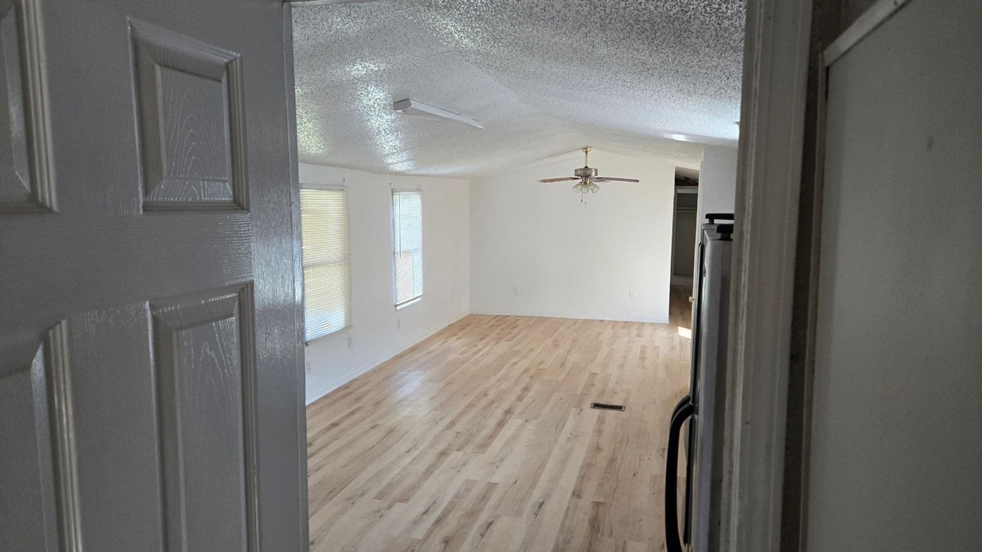 Fresno House: 617 Hickory St