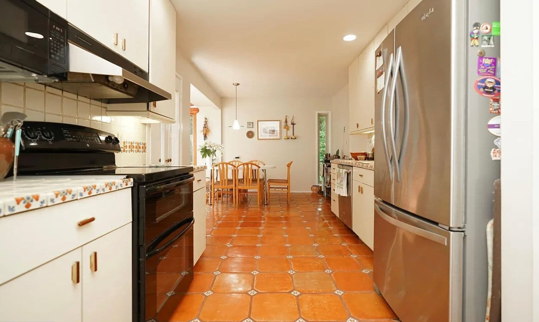 Potomac House: 8801 Quiet Stream Ct