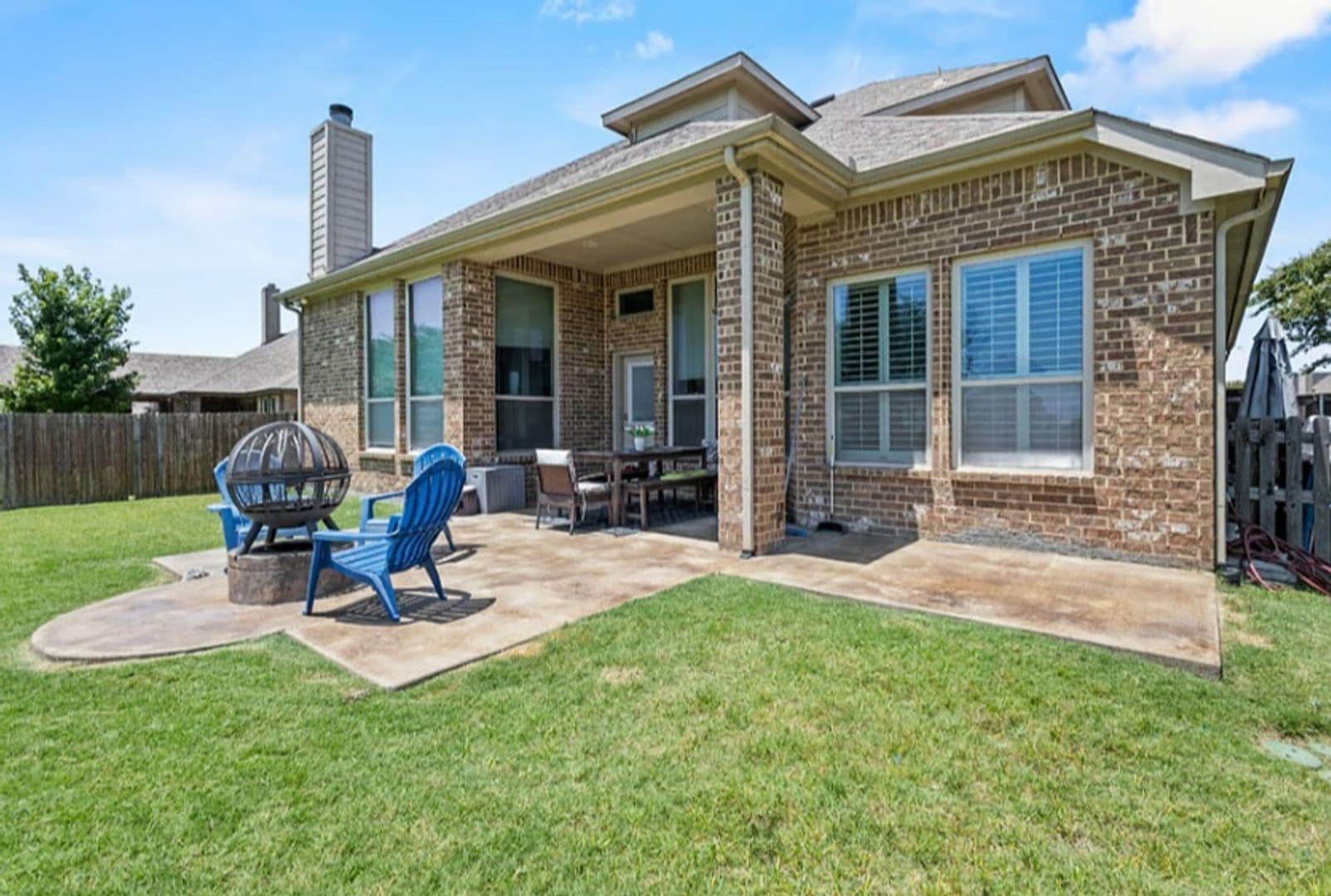 Forney House: 1036 Edgefield Ln