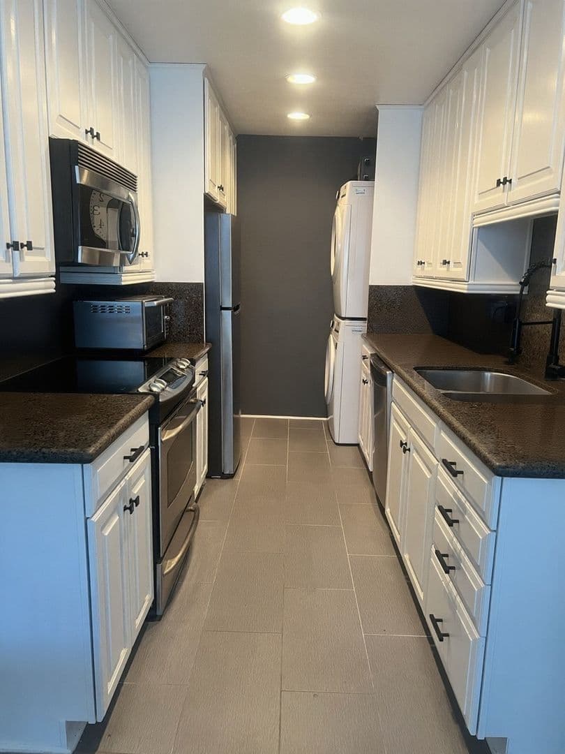 San Diego Condo: 6588 Pinecone Ln