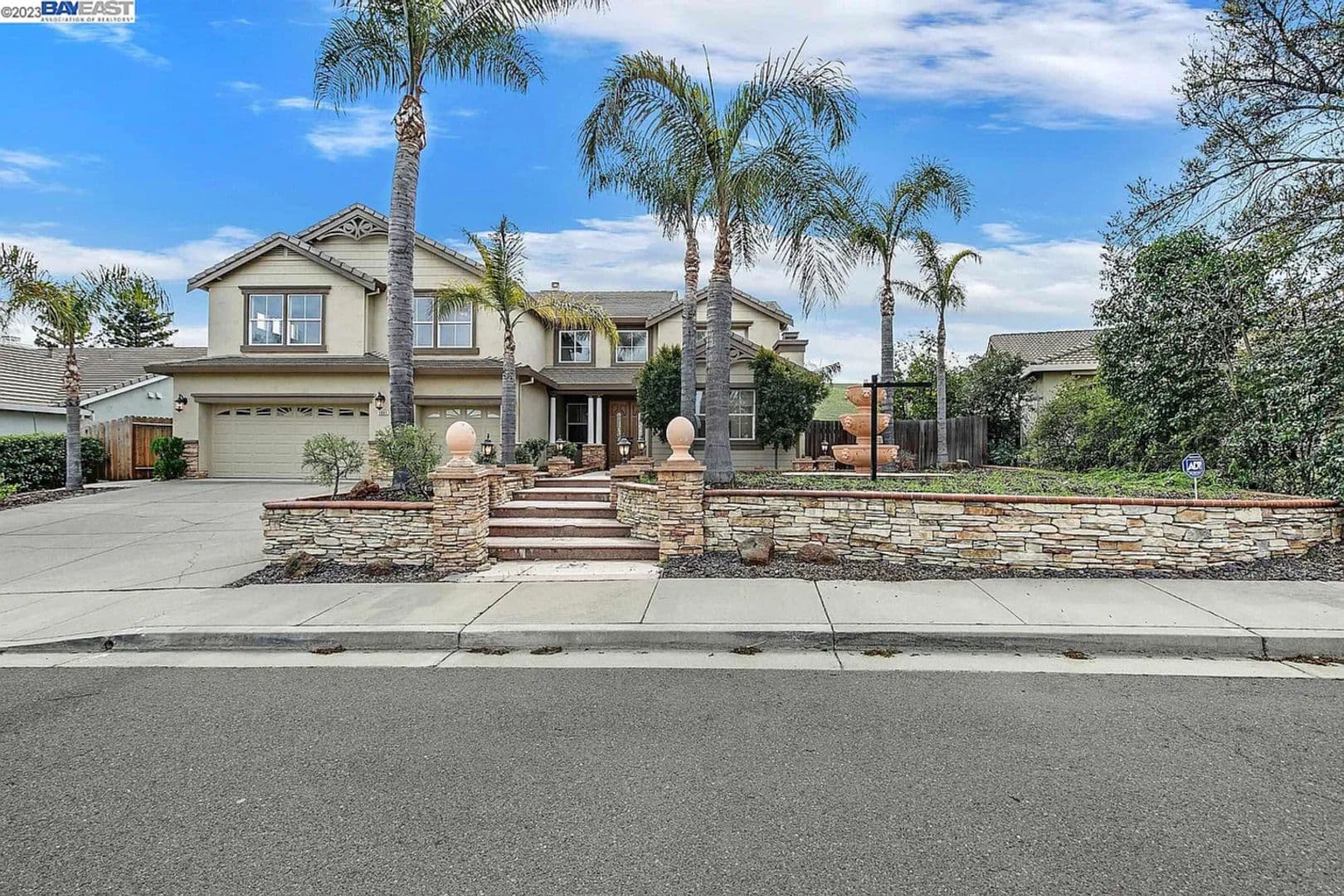 Antioch House: 5065 Carbondale Way