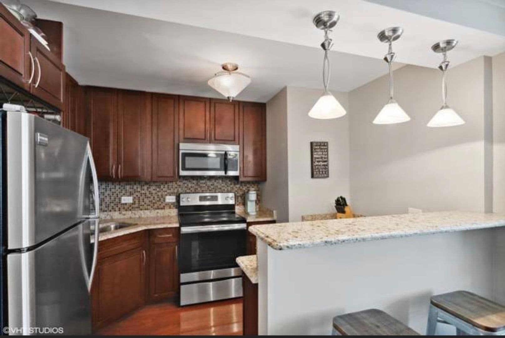 Chicago Condo: 3550 N Lake Shore Dr