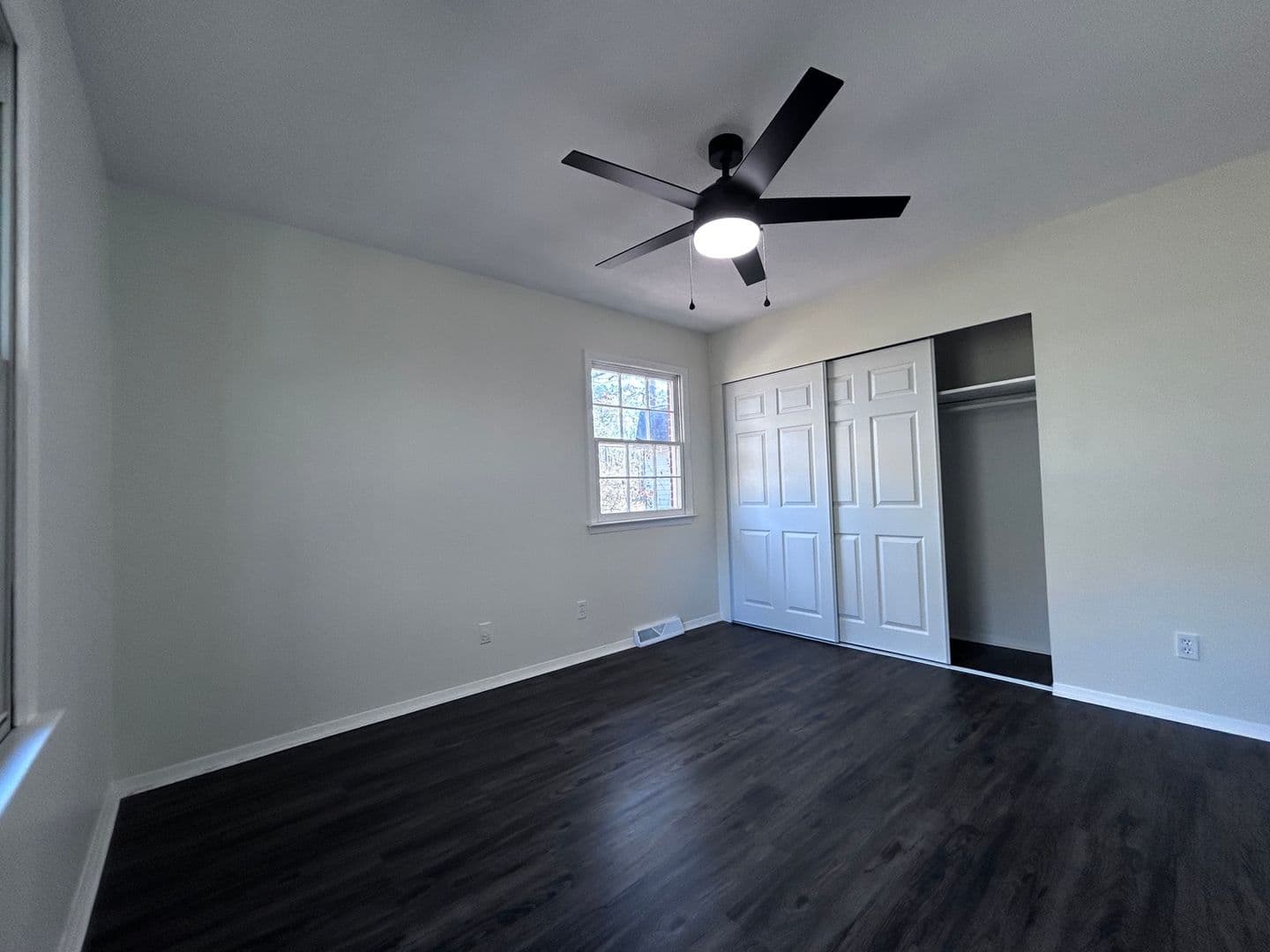 Columbia House: 3700 Cairnbrook Ct