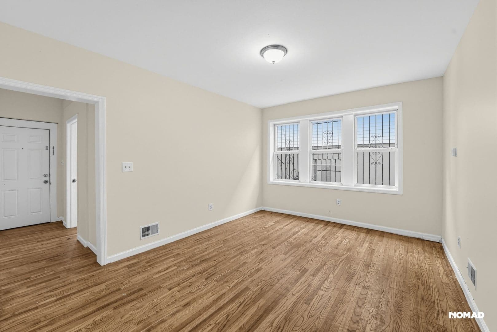 Newark Townhome: 72 Norwood St