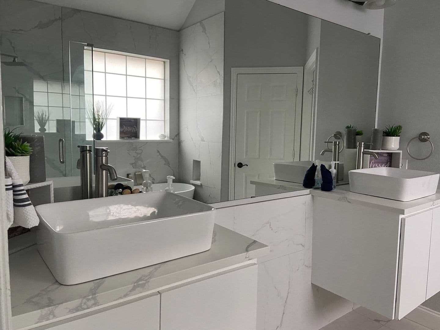 The Colony House: 5557 Big River Dr