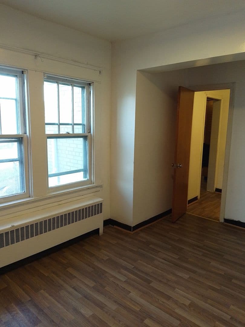 Buffalo Townhome: 36 Davidson Ave