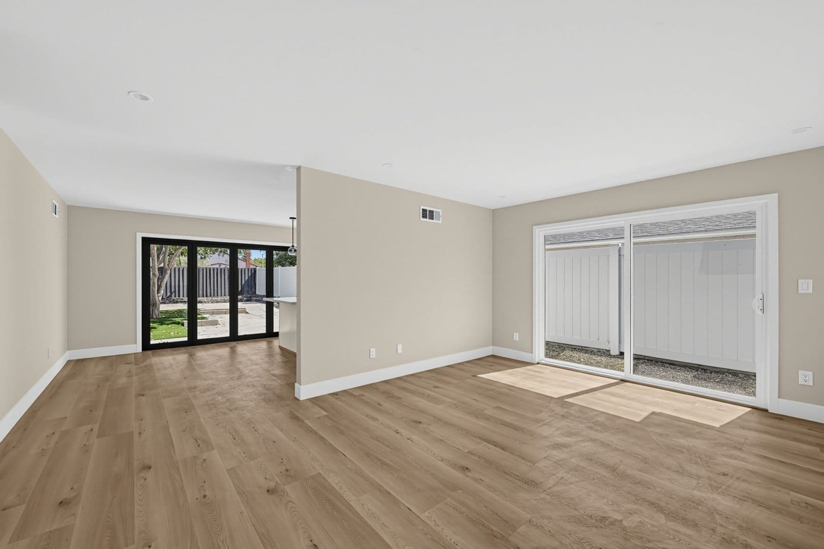 San Diego House: 10945 Janice Ct