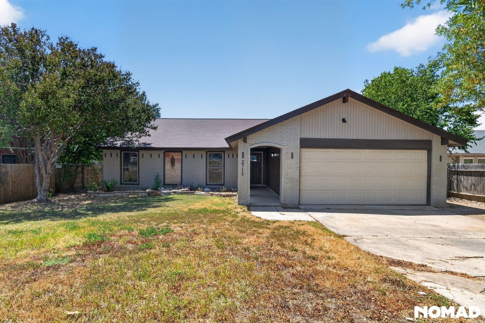 San Antonio House: 2715 Lakemist St