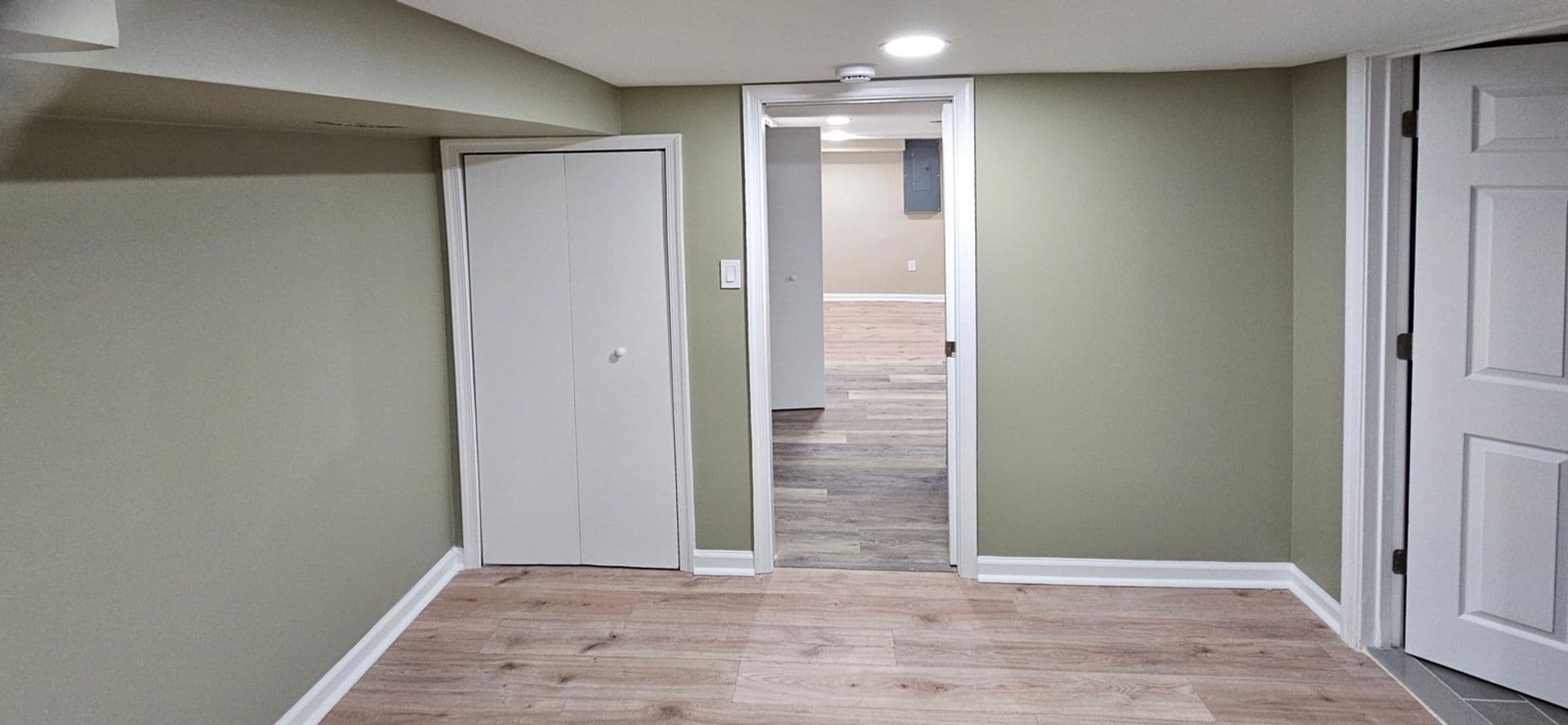 Baltimore Townhome: 4633 Kernwood Ave