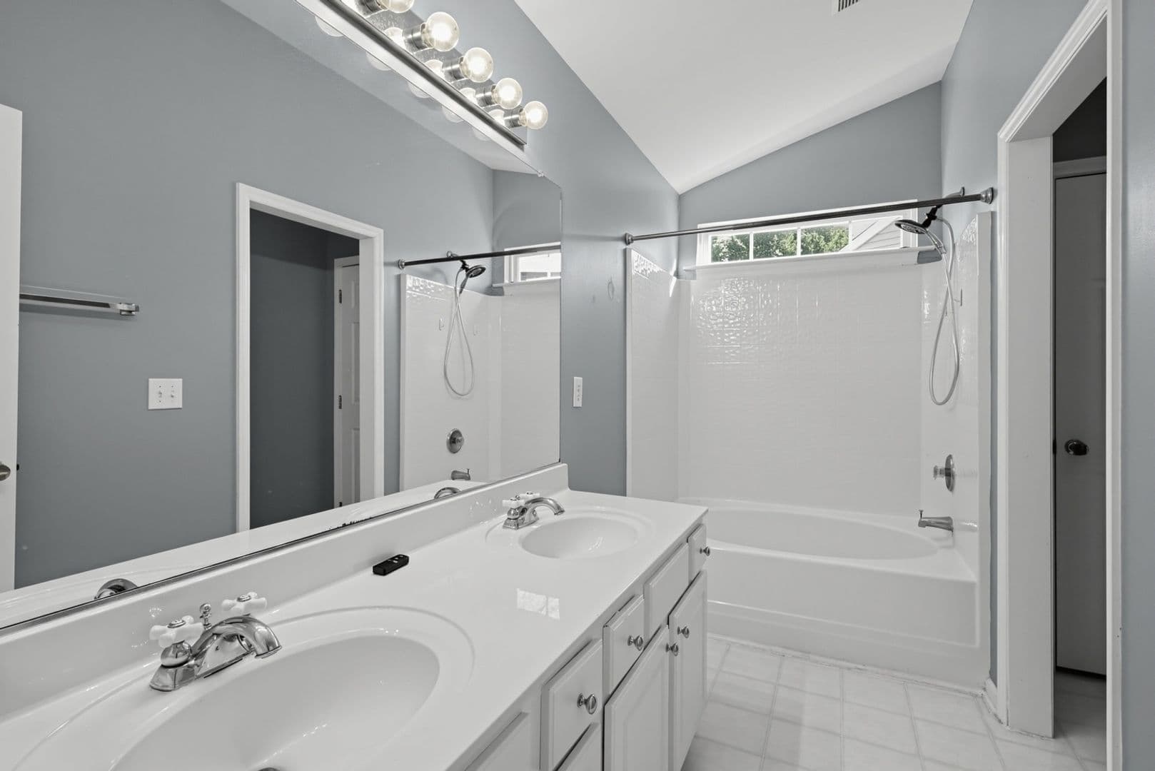 Raleigh House: 4708 Delta Vision Ct
