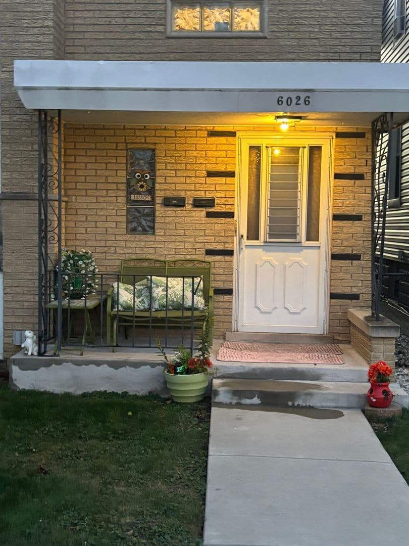 Chicago Townhome: 6026 S Kilbourn Ave