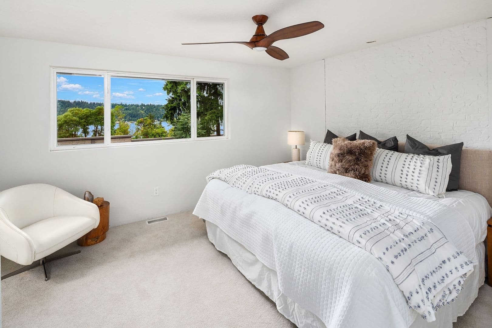 Bellevue House: 5761 110th Ave SE