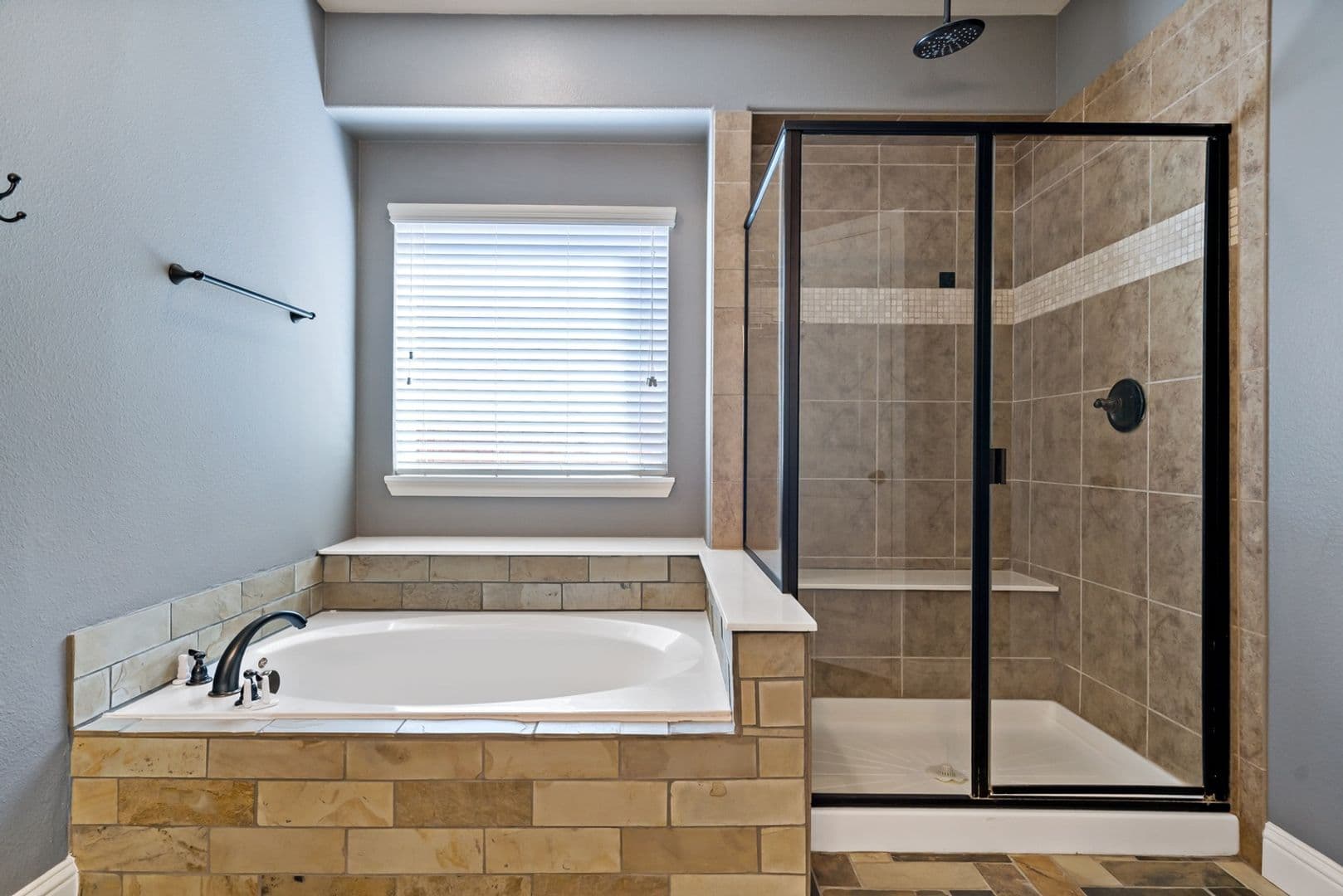 Dallas House: 6523 Prairie Flower Trl
