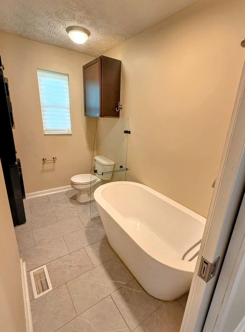 New Lebanon House: 8079 W 3rd St