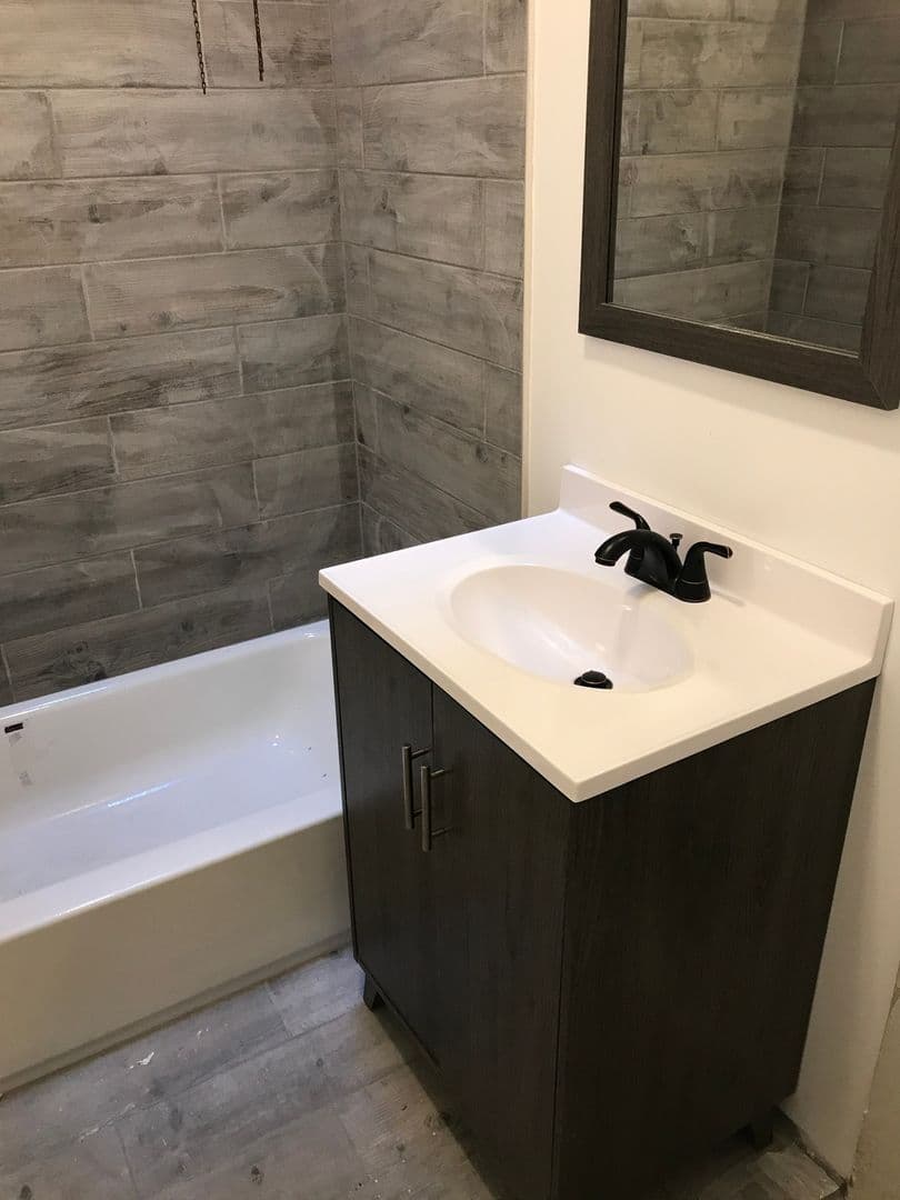Philadelphia Townhome: 4832 E Roosevelt Blvd