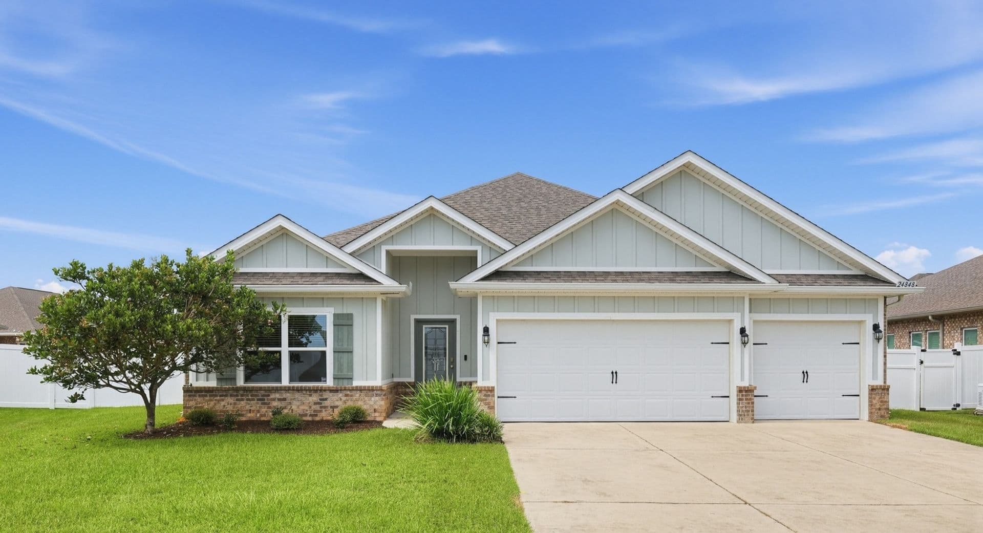 Daphne House: 24848 Smarty Jones Cir