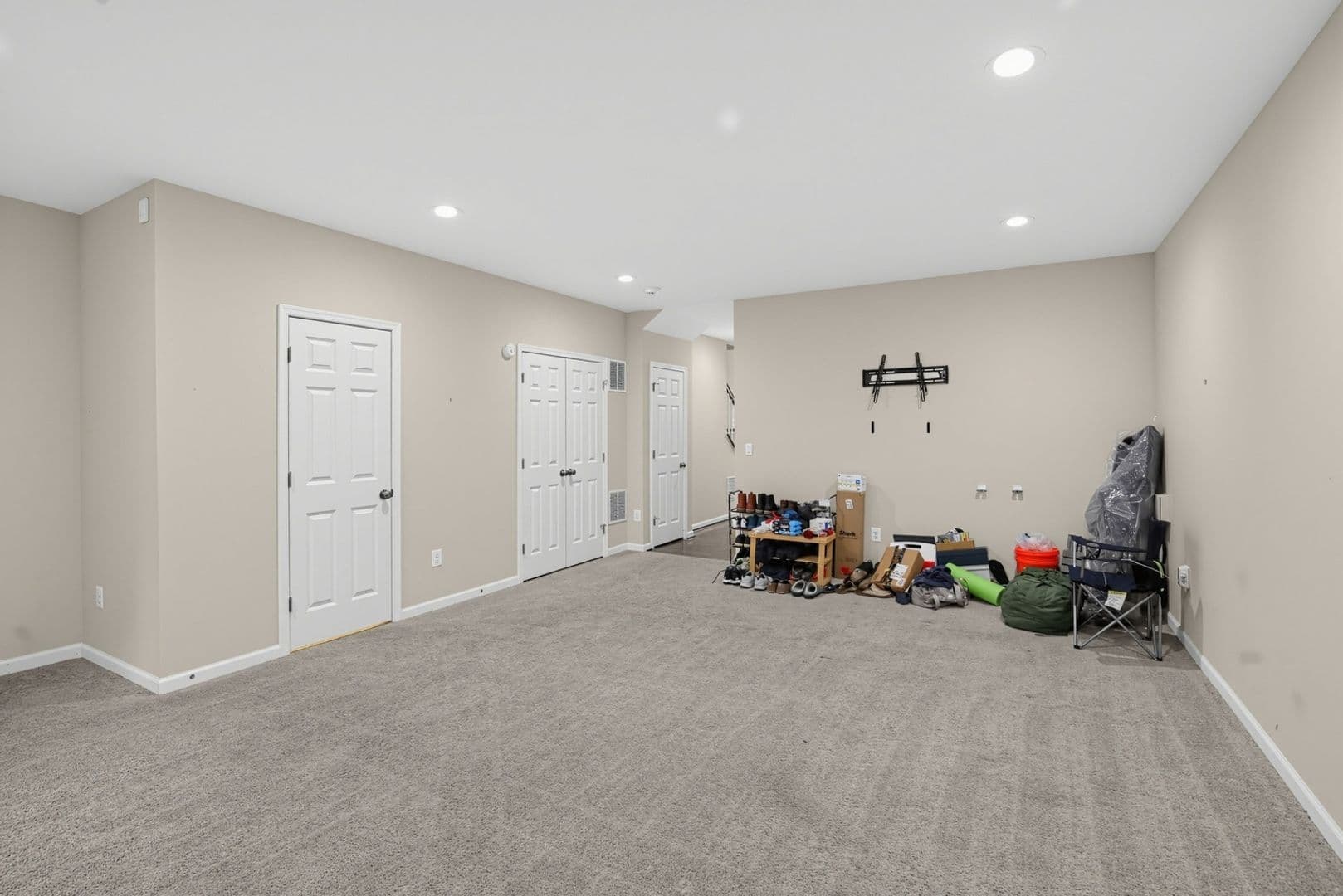 Stafford House: 107 Lucas Ln