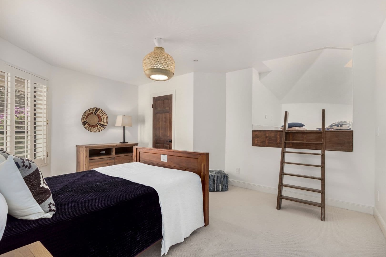 Phoenix House: 5655 N Camelback Canyon Dr