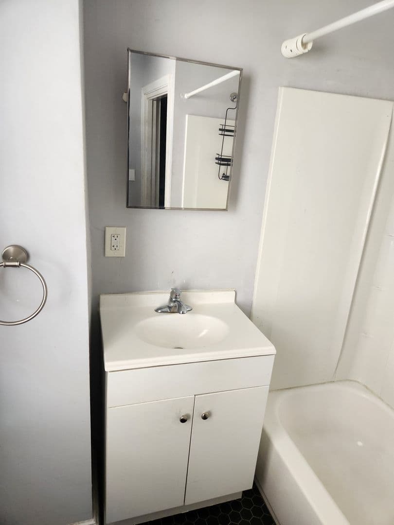 Clifton Heights Townhome: 32 S Penn St