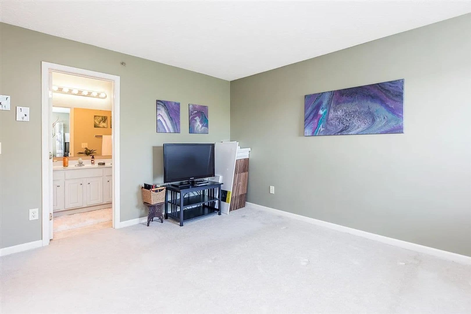 Florence Condo: 1800 Ashley Ct