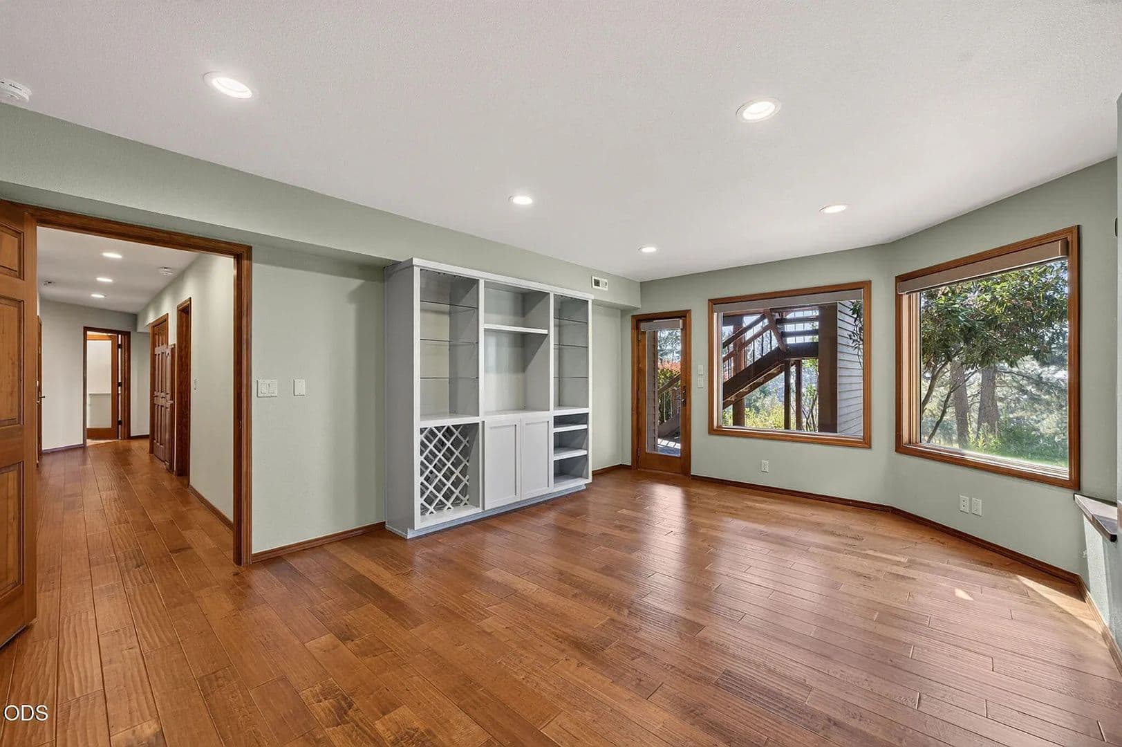Bend House: 2889 Nw Starview Dr
