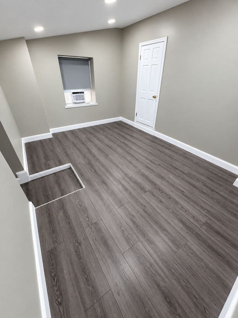 Philadelphia Townhome: 105 Carson St