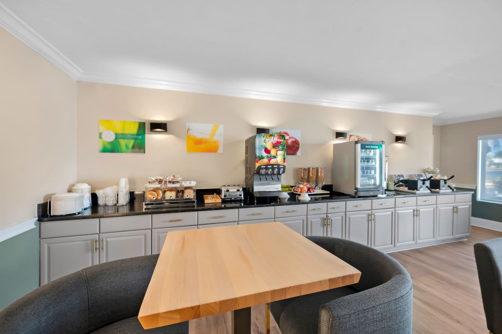 Fort Myers Condo: 4760 S Cleveland Ave
