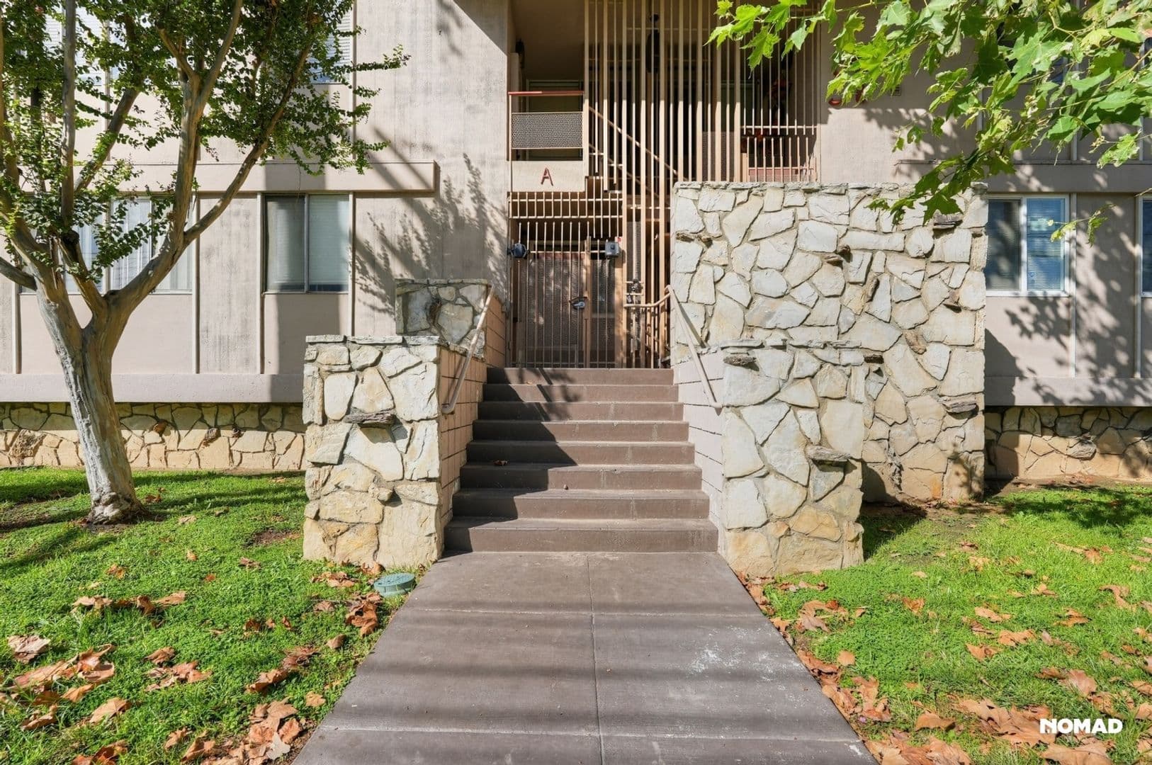 Riverside Condo: 6979 Palm Ct