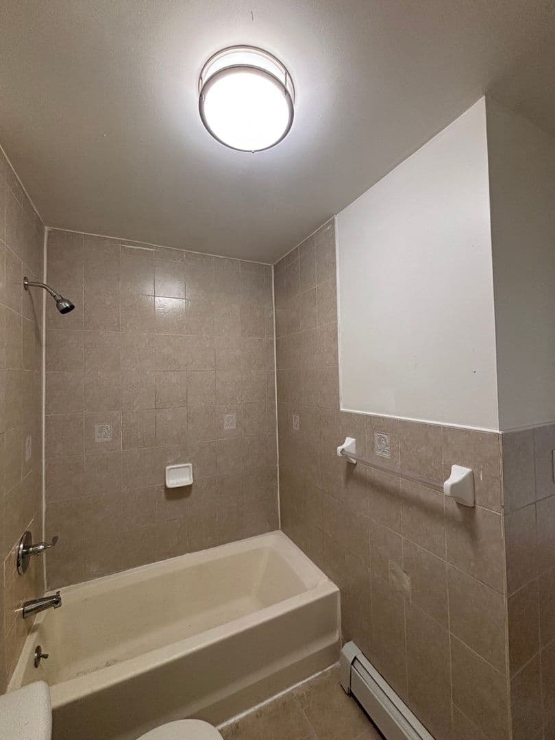 Far Rockaway Townhome: 1035 Gipson St